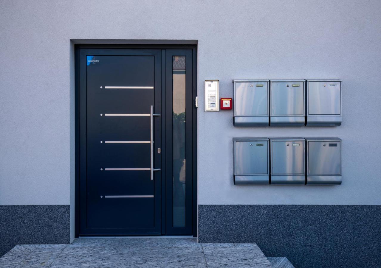 Rijeka Relax Apartment With Parking المظهر الخارجي الصورة